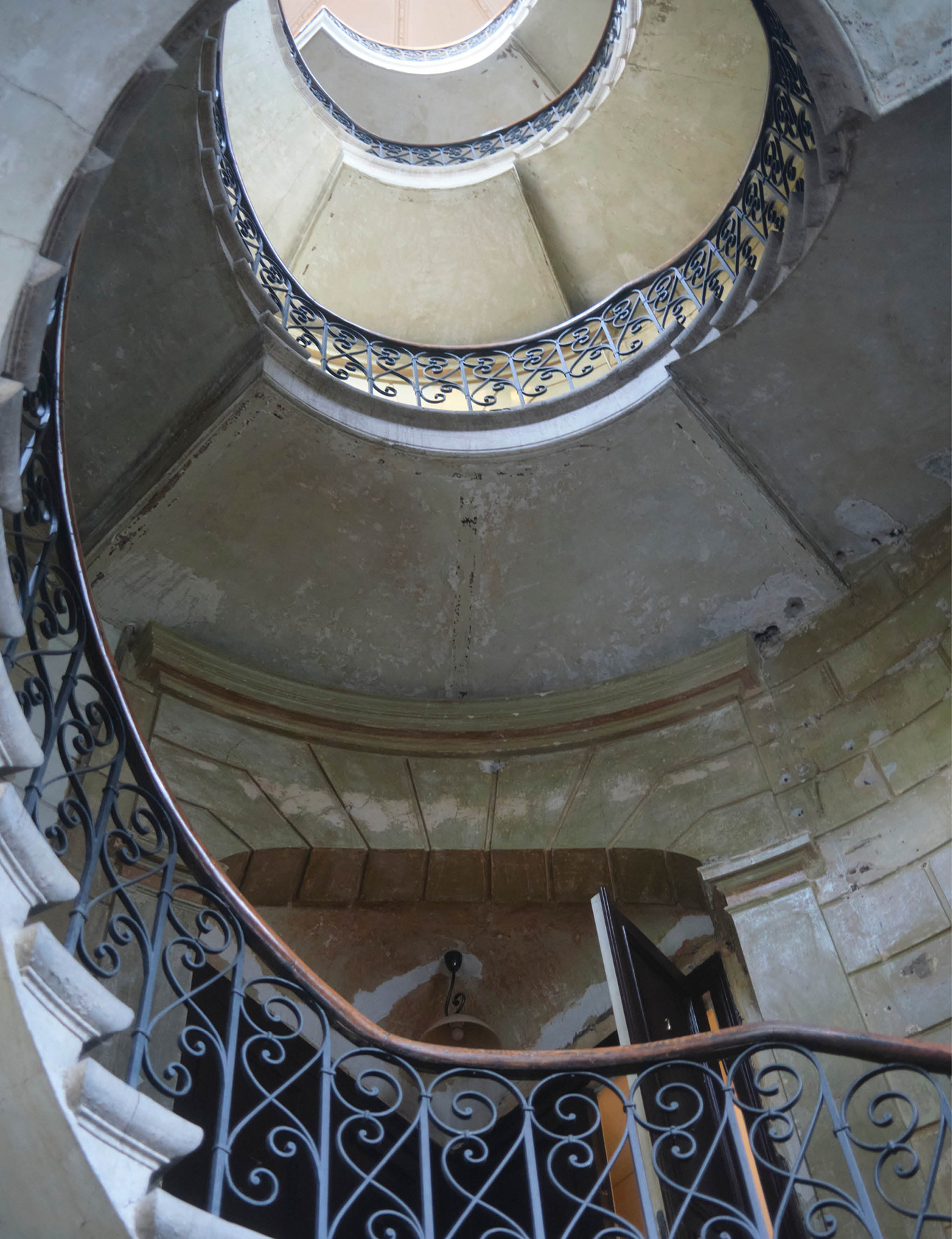 080 089 Feat Tallin2